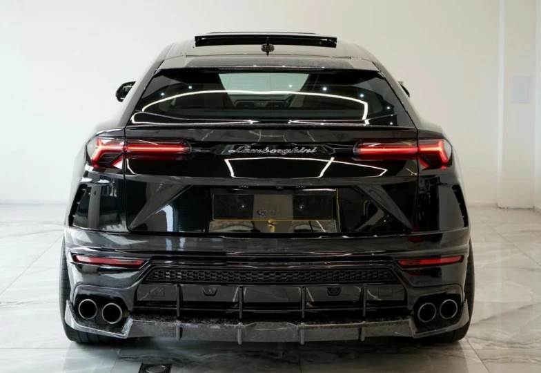 Lamborghini Urus Черный