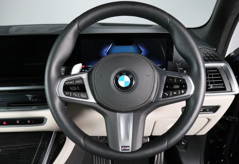 BMW X7 Blue