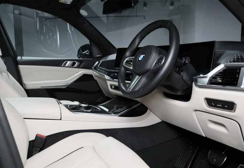 BMW X7 Blue