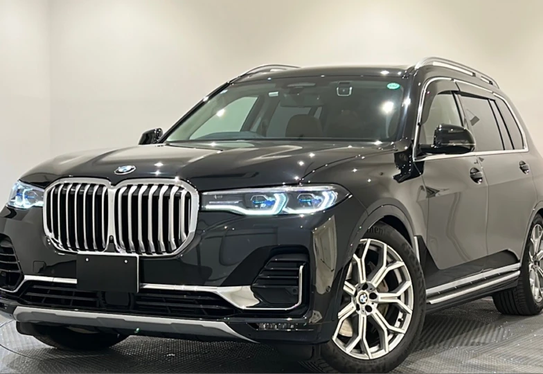 BMW X7 Черный