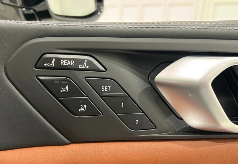 BMW X7 Черный