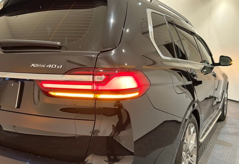 BMW X7 Черный