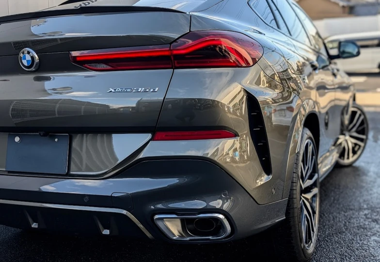 BMW X6 M Серый