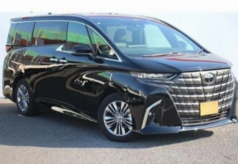 Toyota Alphard Черный