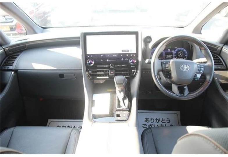 Toyota Alphard Черный