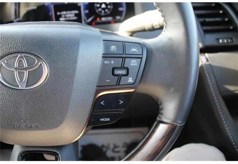Toyota Alphard Черный