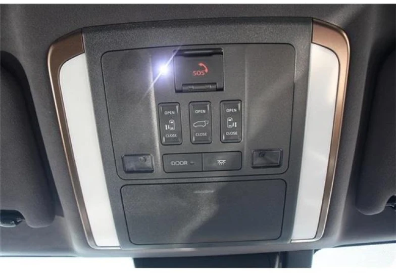 Toyota Alphard Черный