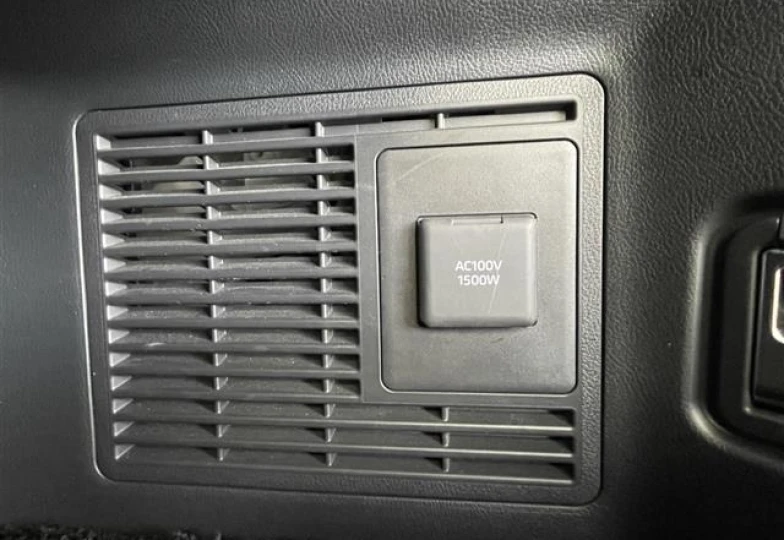 Toyota Alphard Белый