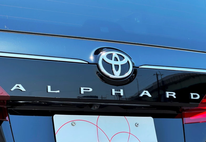 Toyota Alphard Black