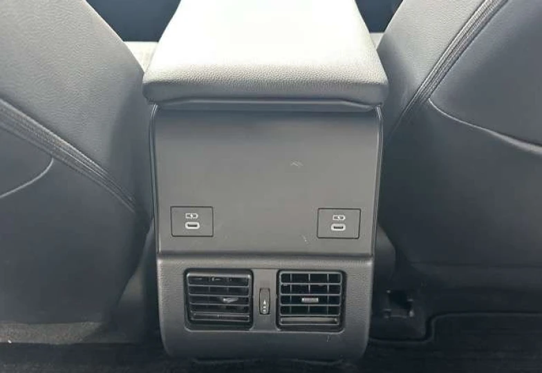 Toyota BZ4X Черный