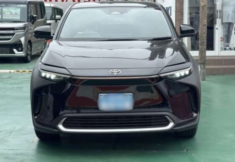 Toyota BZ4X Черный