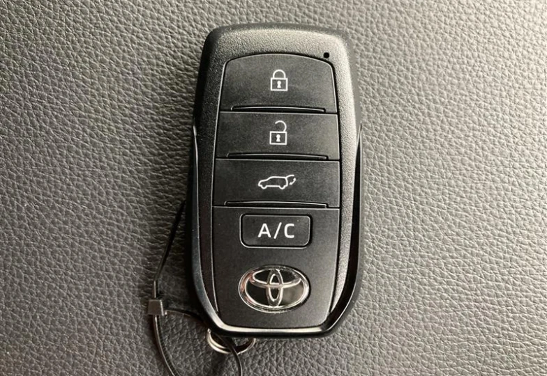 Toyota BZ4X Серый