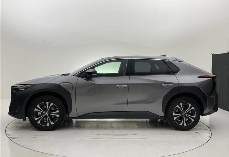 Toyota BZ4X Серый