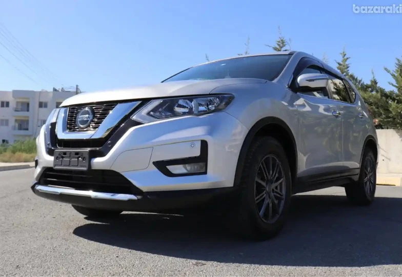 Nissan X-Trail Серый