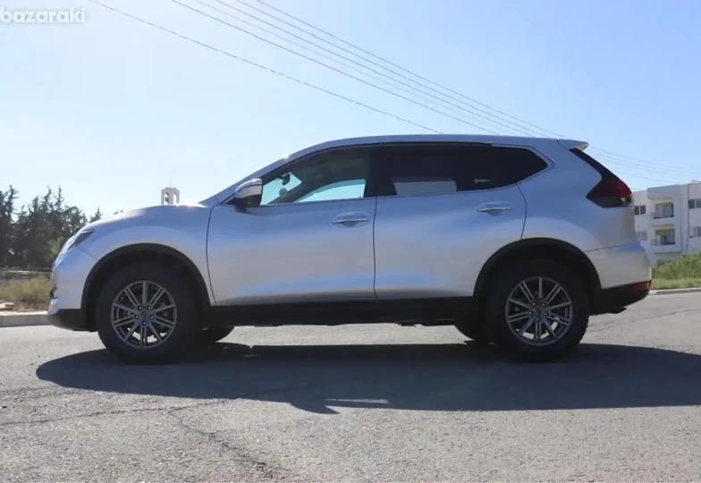 Nissan X-Trail Серый