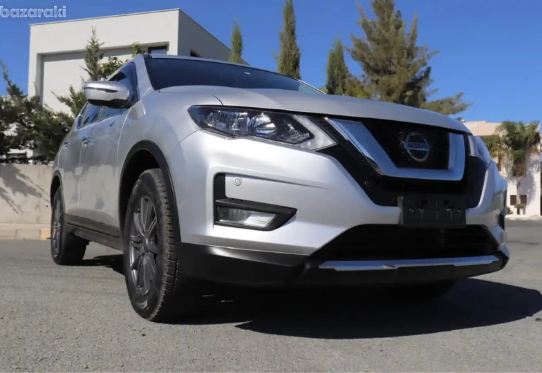 Nissan X-Trail Серый