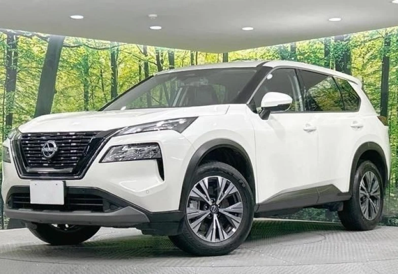 Nissan X-Trail White