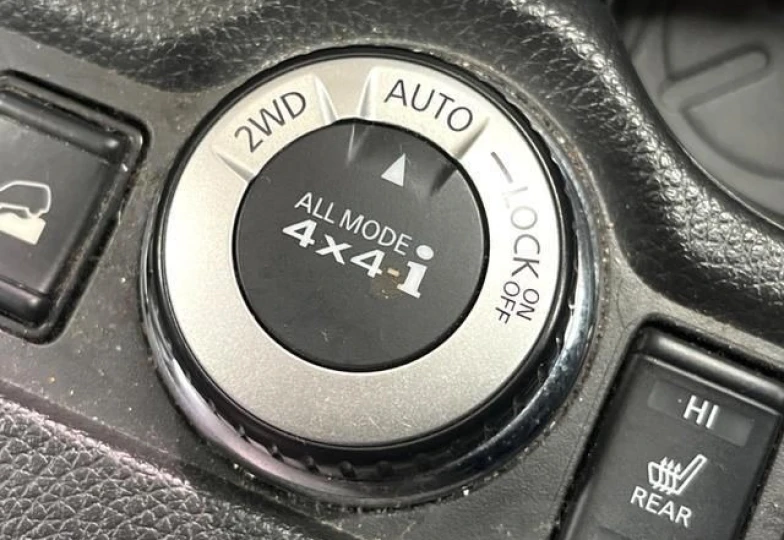 Nissan X-Trail Серый
