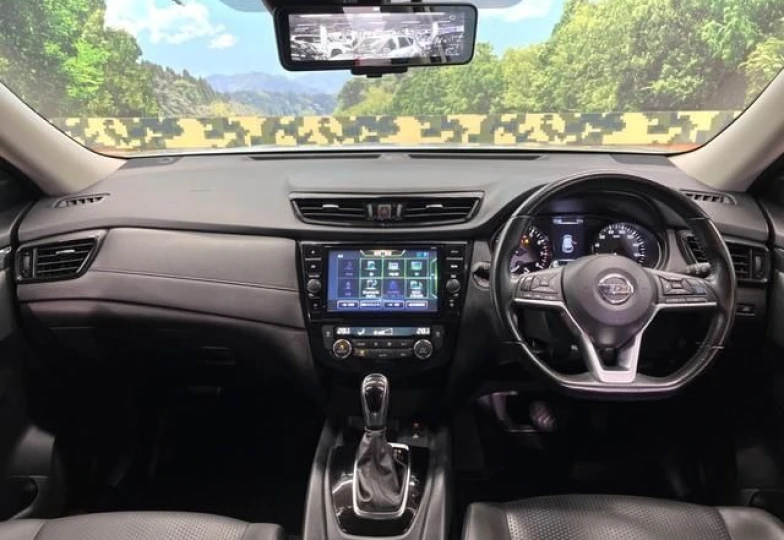 Nissan X-Trail Серый