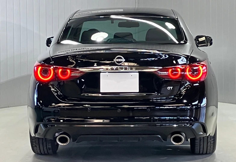 Nissan Skyline Черный