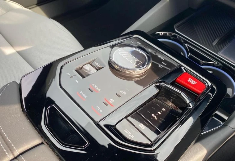 BMW M5 Зеленый