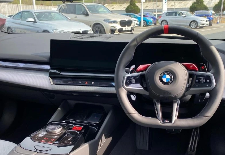 BMW M5 Зеленый