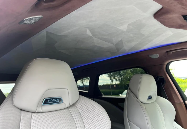 BMW XM Серый