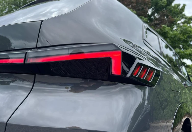 BMW XM Серый