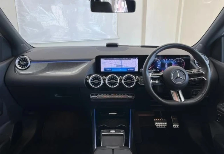 Mercedes B-class Белый