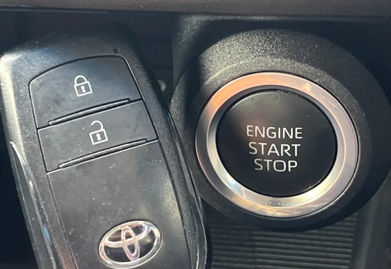 Toyota Harrier Black