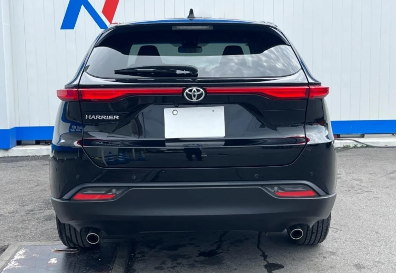 Toyota Harrier Black