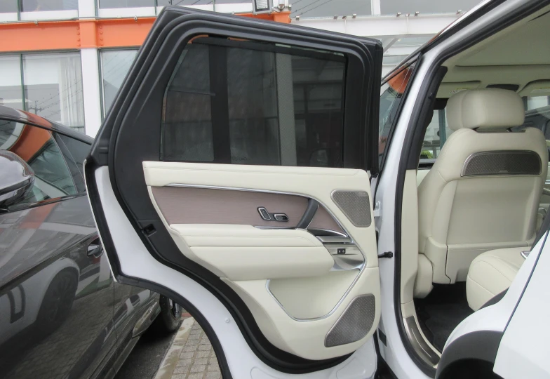 Land Rover Range Rover White