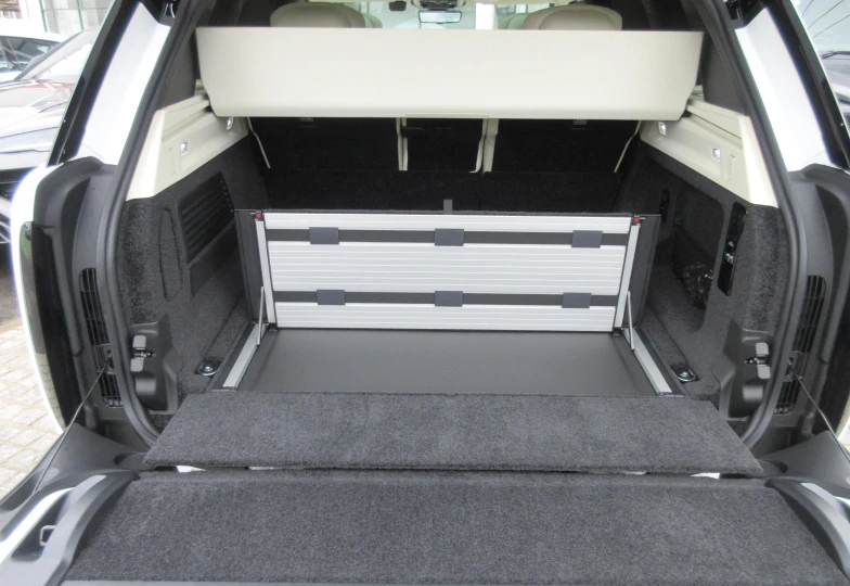 Land Rover Range Rover White