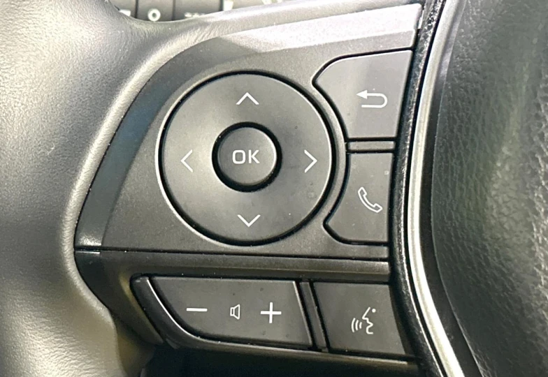 Toyota Harrier Белый