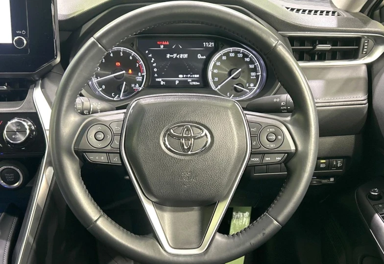 Toyota Harrier Белый