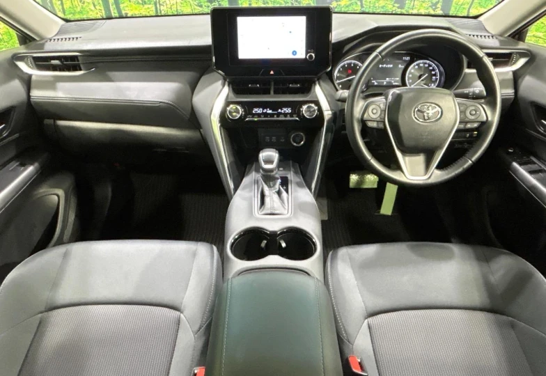 Toyota Harrier Белый