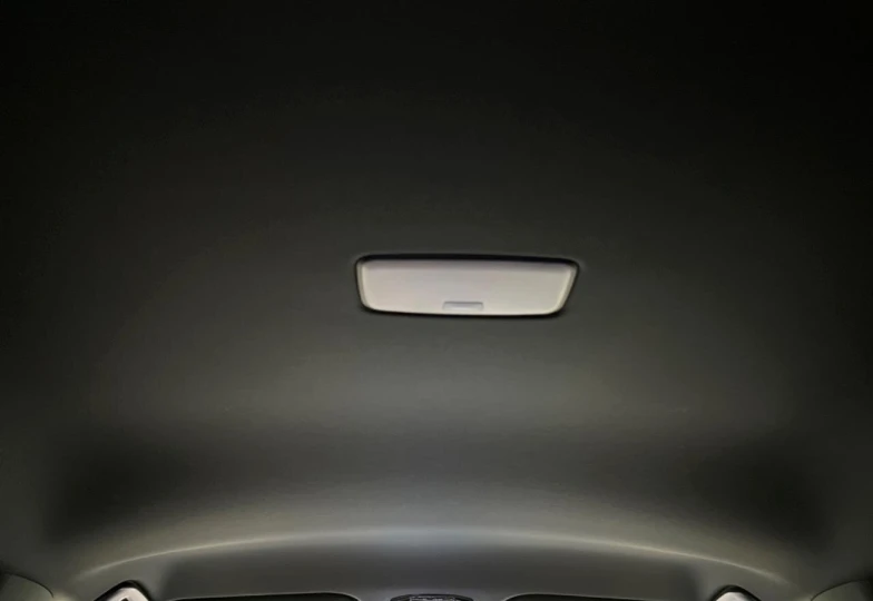 Toyota Harrier Белый
