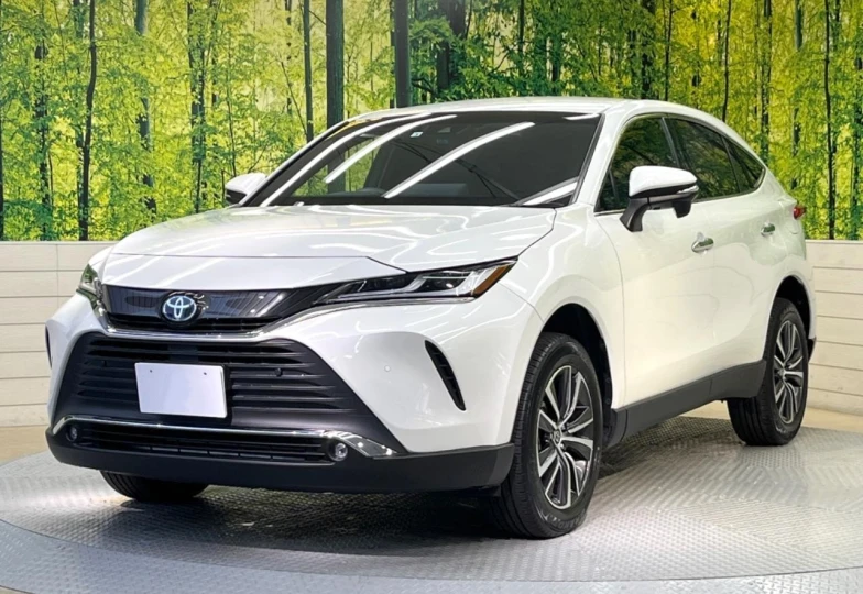 Toyota Harrier Белый