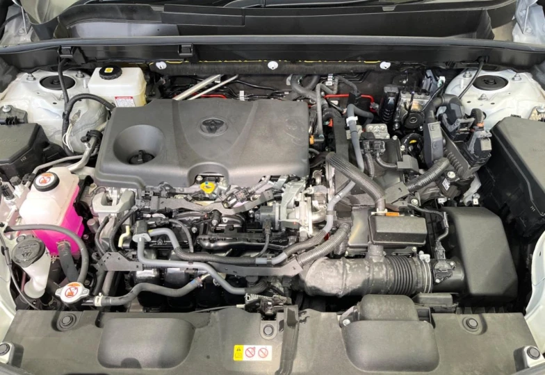 Toyota Harrier Белый