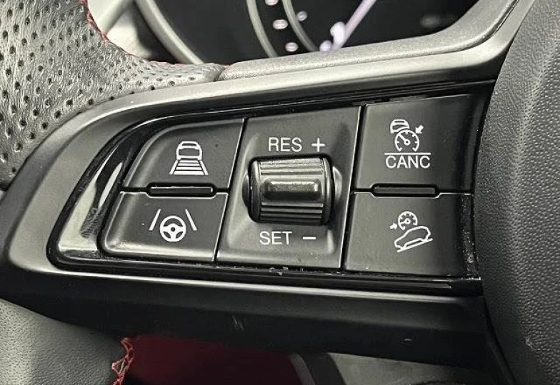 Alfa Romeo Stelvio Черный