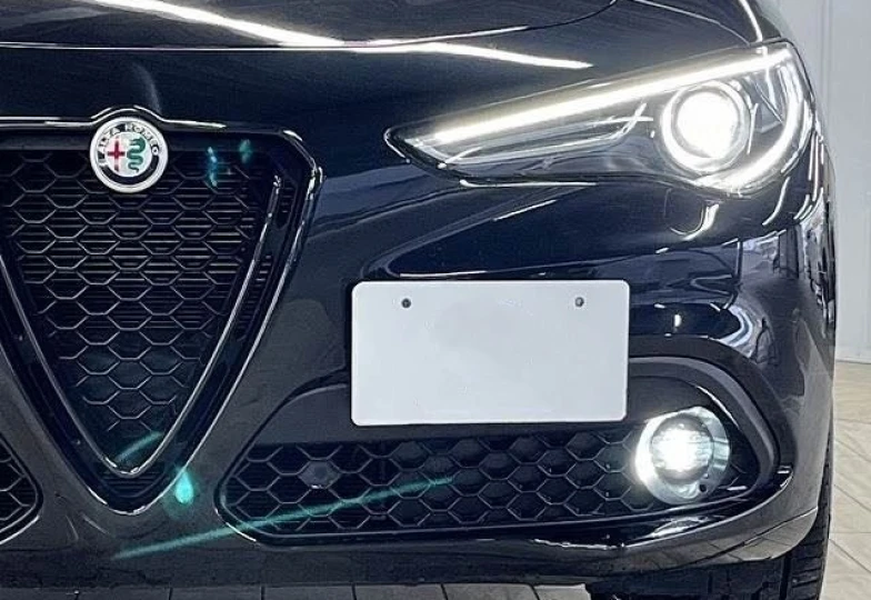 Alfa Romeo Stelvio Черный