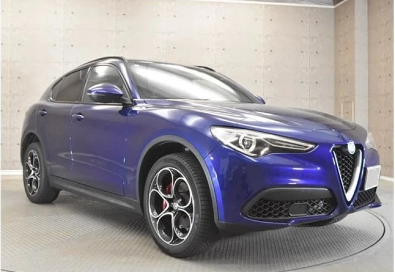 Alfa Romeo Stelvio Синий