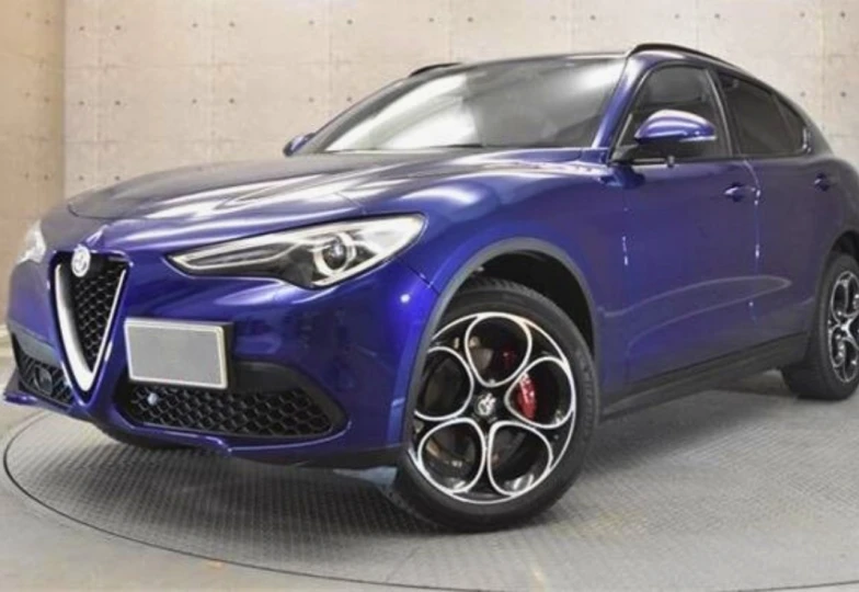 Alfa Romeo Stelvio Синий