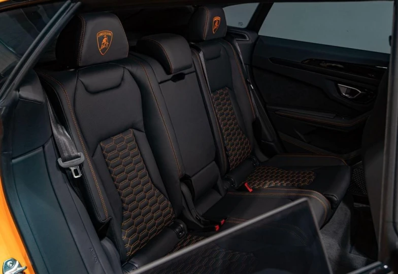 Lamborghini Urus Желтый