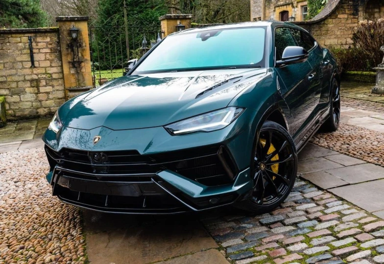 Lamborghini Urus Зеленый