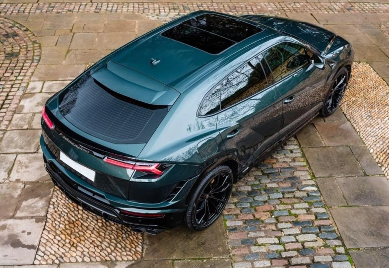 Lamborghini Urus Зеленый
