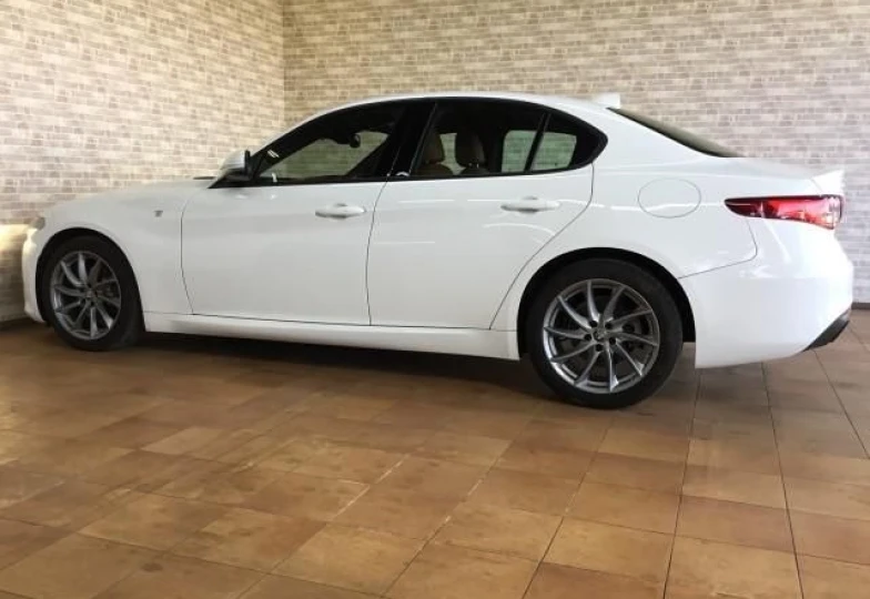 Alfa Romeo Giulia Белый