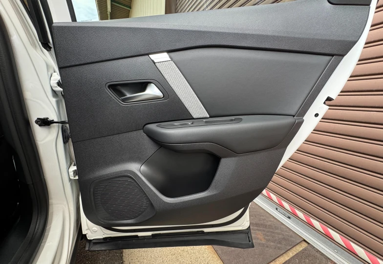 Citroen C4 Белый