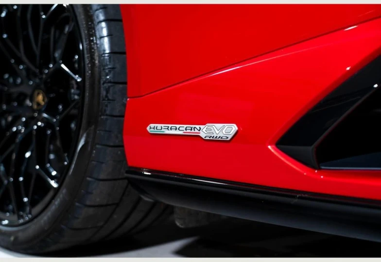 Lamborghini Huracan Red