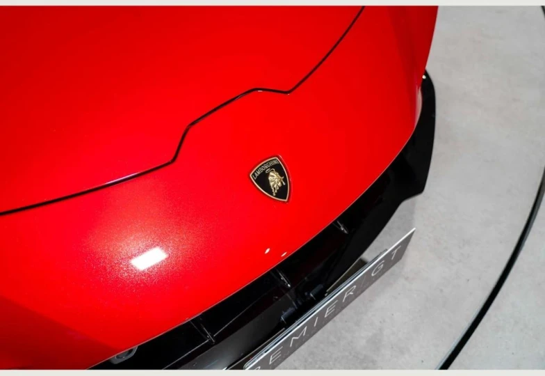 Lamborghini Huracan Red